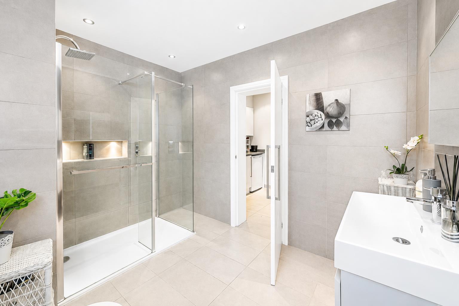 Gassiot Way, Sutton